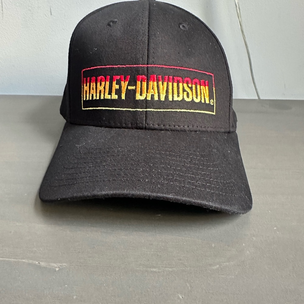 New and Unworn Black Harley-Davidson with retro embroidery